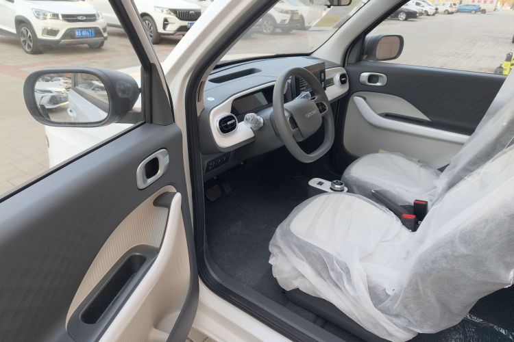 吉利银河 熊猫 2025款 210km 元气熊中控内饰7003