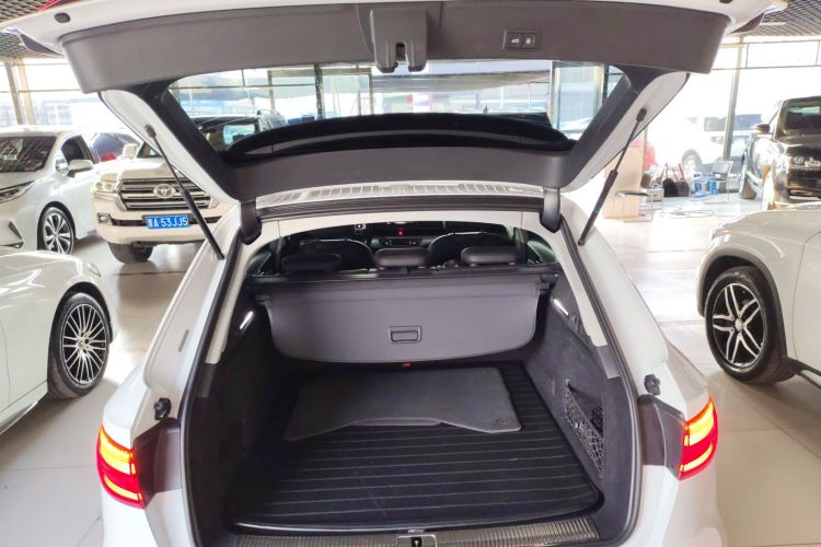 奥迪A4(进口) 2020款 Avant 先锋派 40 TFSI 时尚动感型机舱底盘23