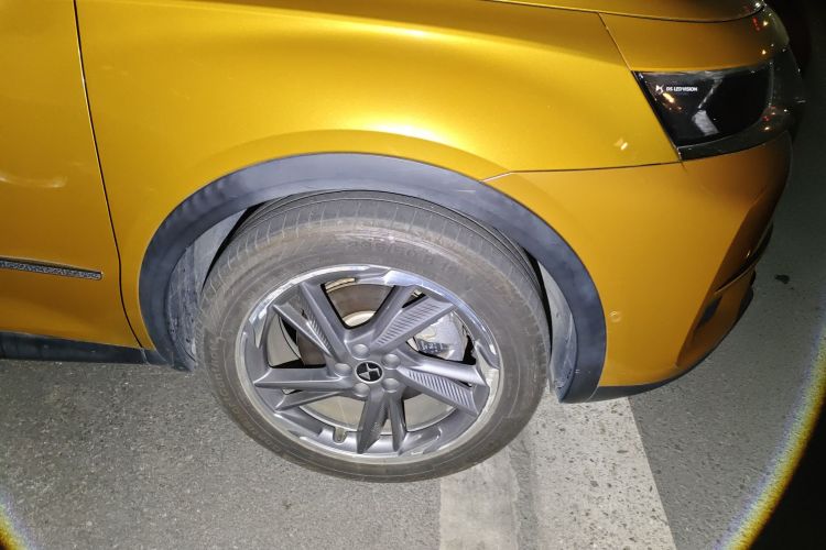 DS 7 2018款 45THP 里沃利先锋版车身外观6007