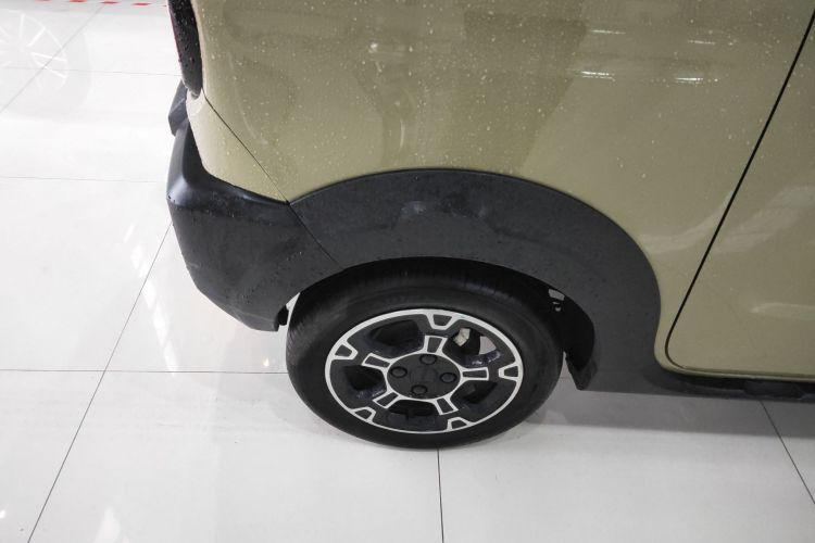 吉利银河 2024款 200km 熊猫骑士车身外观6008