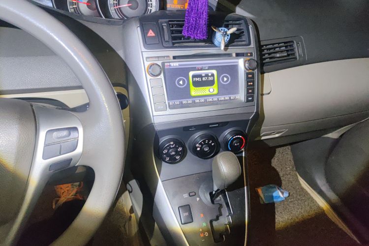 丰田 逸致 2014款 星耀 180E CVT精英版中控内饰16