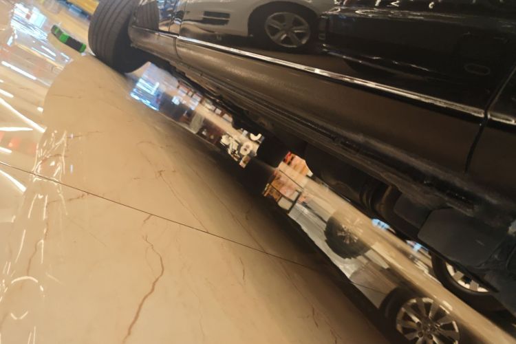 奔驰V级 2018款 V 260 领航版 国V局部细节9002