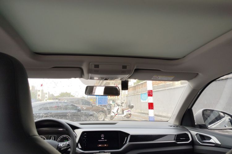 大众 途铠 2021款 1.5L 自动舒适版中控内饰22