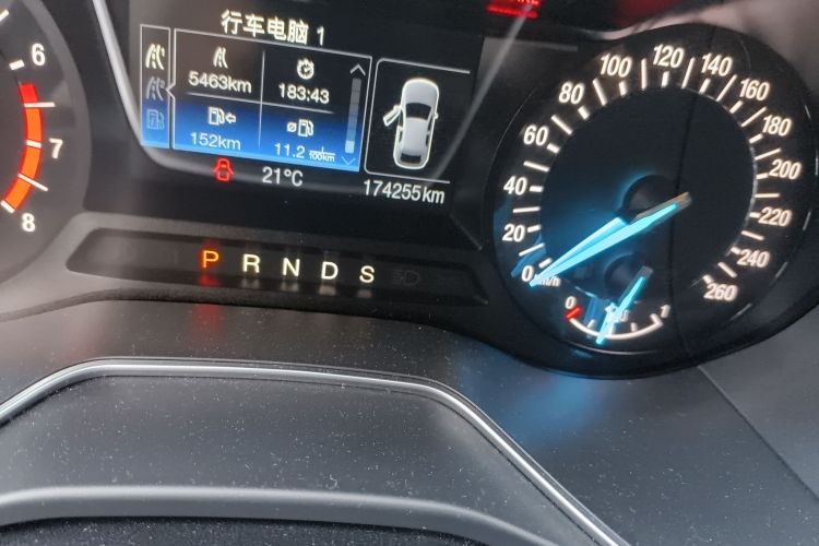 福特 蒙迪欧 2013款 2.0L GTDi200豪华型中控内饰15
