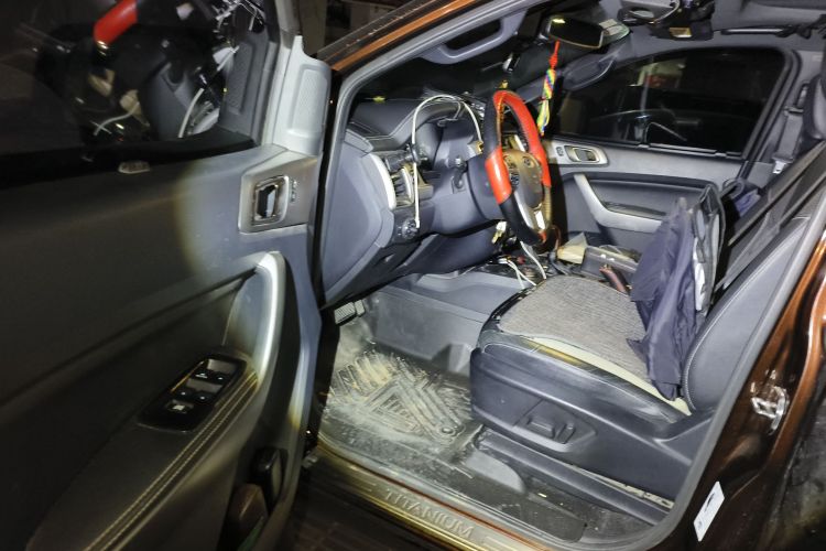 福特 撼路者 2017款 2.0T 汽油自动四驱豪华版 5座中控内饰20