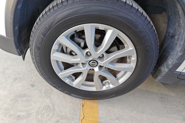 日产 奇骏 2020款 2.0L XL Premium CVT 2WD智联尊享版车身外观6007