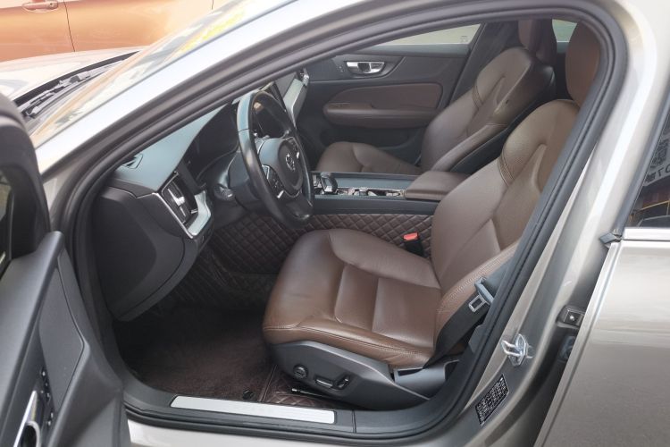 沃尔沃S60 2022款 B4 智逸豪华版局部细节19