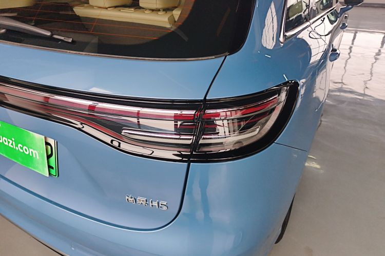 鸿蒙智行 尚界H5 2025款 增程 Max车身外观6006