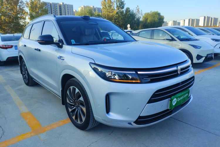 鸿蒙智行 问界M7 2024款 1.5T 智驾四驱Max版 5座车身外观3