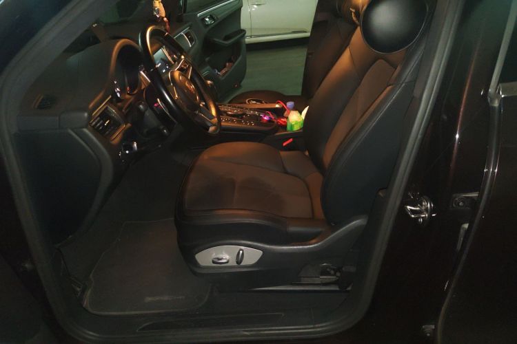 保时捷 2016款 Macan 2.0T中控内饰19