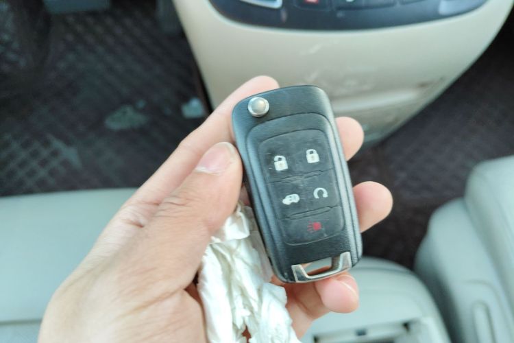 别克GL8 2014款 3.0L XT豪华商务旗舰版中控内饰7001