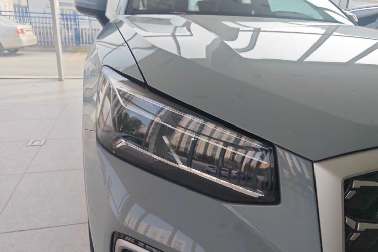 奥迪Q2L 2025款 35TFSI 时尚动感型车身外观8