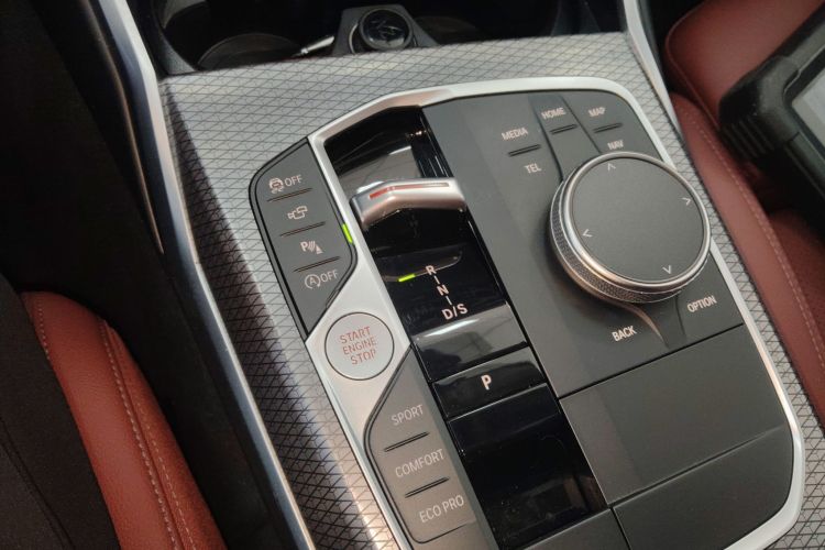 宝马3系 2023款 325Li M运动曜夜套装中控内饰18