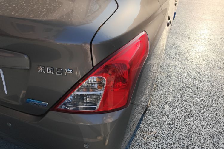 日产 阳光 2015款 1.5XE CVT舒适版车身外观9