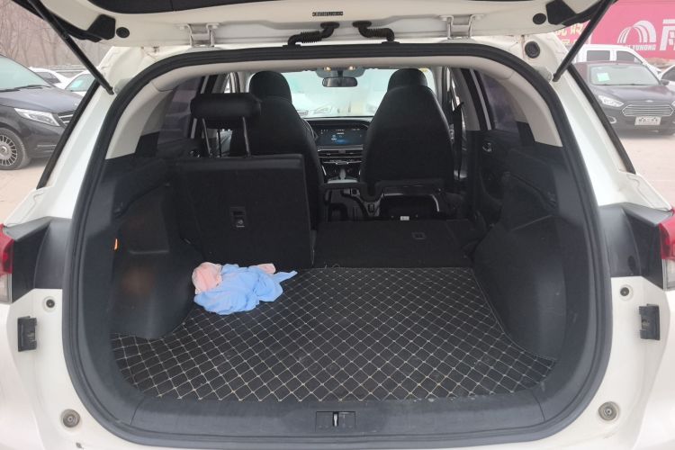 广汽传祺 传祺GS4 2021款 270T 自动豪华智联版机舱底盘23