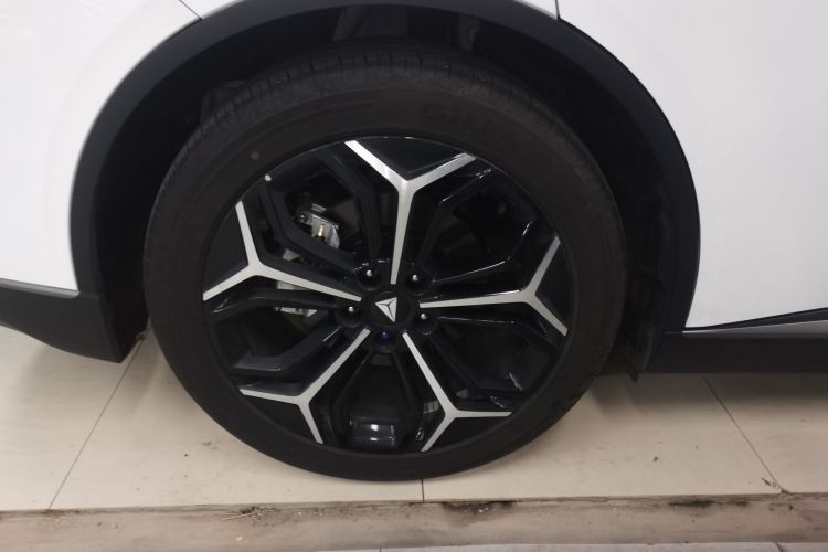 深蓝汽车 深蓝L07 2025款 230Max  深蓝智驾AD PRO增程版车身外观6003