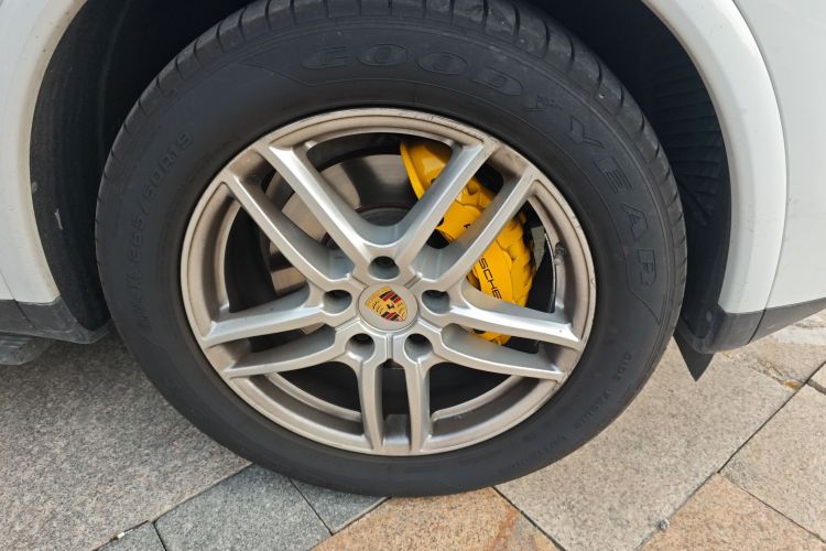 保时捷 2016款 Cayenne Platinum Edition 3.0T车身外观6007