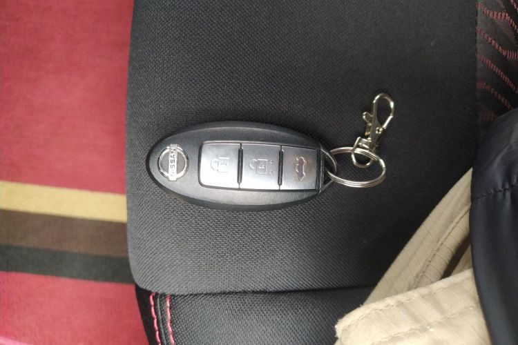 日产 蓝鸟 2016款 1.6L CVT智酷版中控内饰11