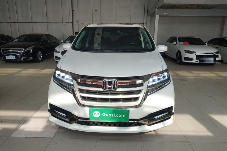 本田 艾力绅 2019款 2.0L 混动豪华版车身外观2