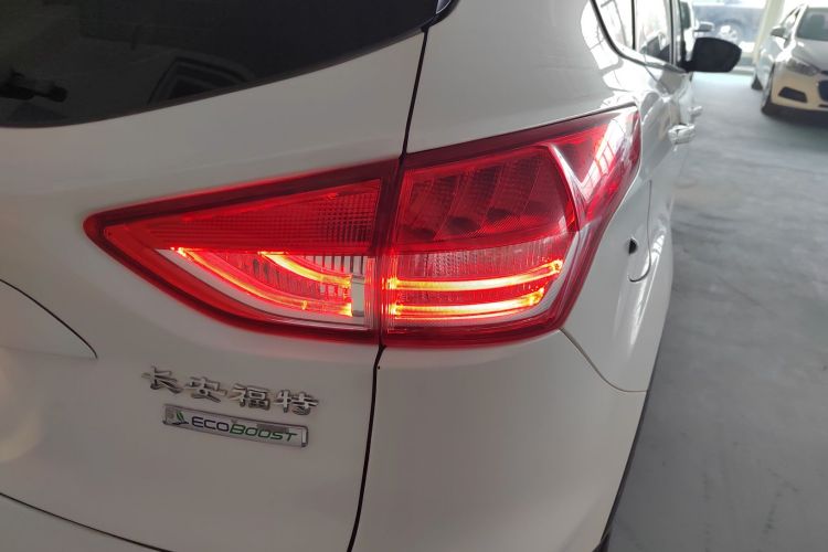 福特 翼虎 2015款 1.5L GTDi 两驱舒适型车身外观6006