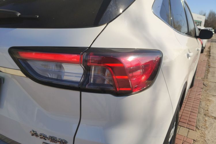 福特 锐际 2020款 EcoBoost 245 四驱耀享款车身外观9