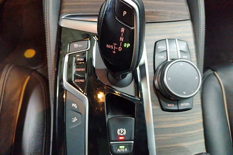 宝马6系GT 2019款 630i 豪华设计套装局部细节18