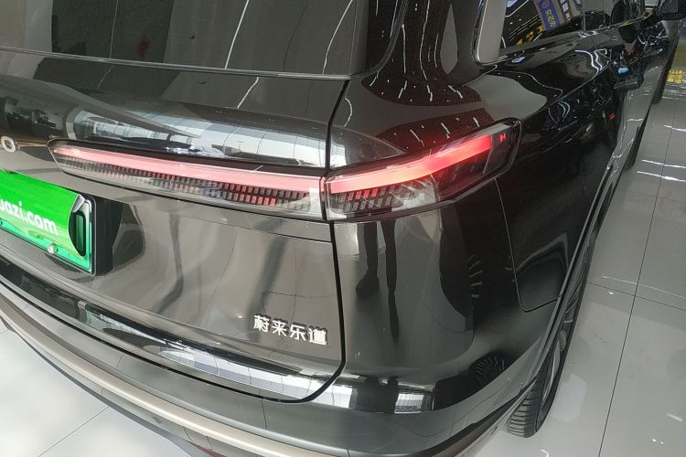 乐道L90 2025款 Ultra 六座版车身外观6006
