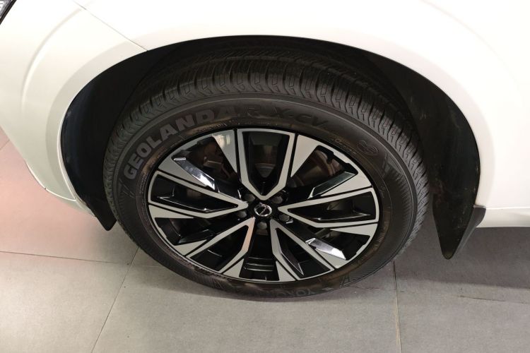 沃尔沃XC60 2023款 B5 四驱智远豪华版车身外观6006