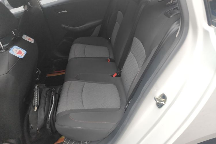 荣威i5 2023款 1.5L 手动舒享版中控内饰21