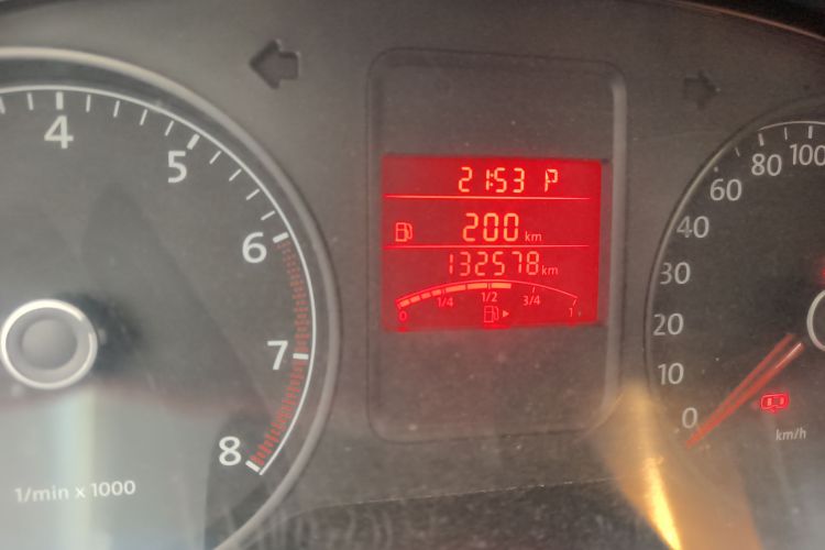 大众 Polo 2011款 1.6L 自动致酷版中控内饰15