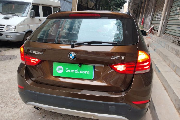 宝马X1 2013款 sDrive18i 时尚型车身外观6