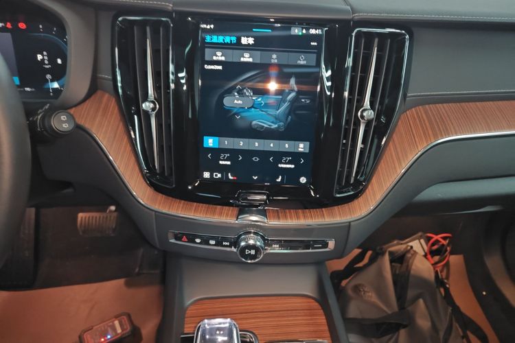 沃尔沃XC60 2025款 B5 四驱智远豪华版局部细节16