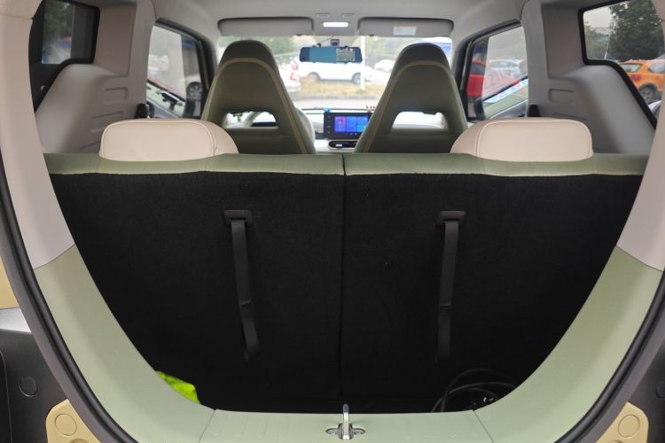 吉利银河 2025款 210km 熊猫骑士机舱底盘23