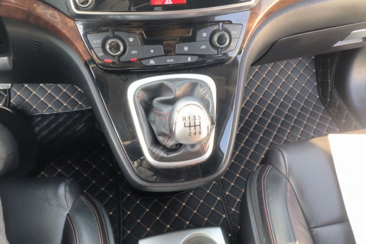 哈弗H6 2013款 运动版 1.5T 手动两驱精英型局部细节18