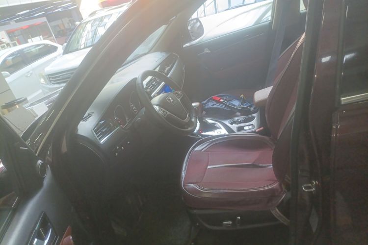 众泰T600 2015款 2.0T DCT尊贵型中控内饰19