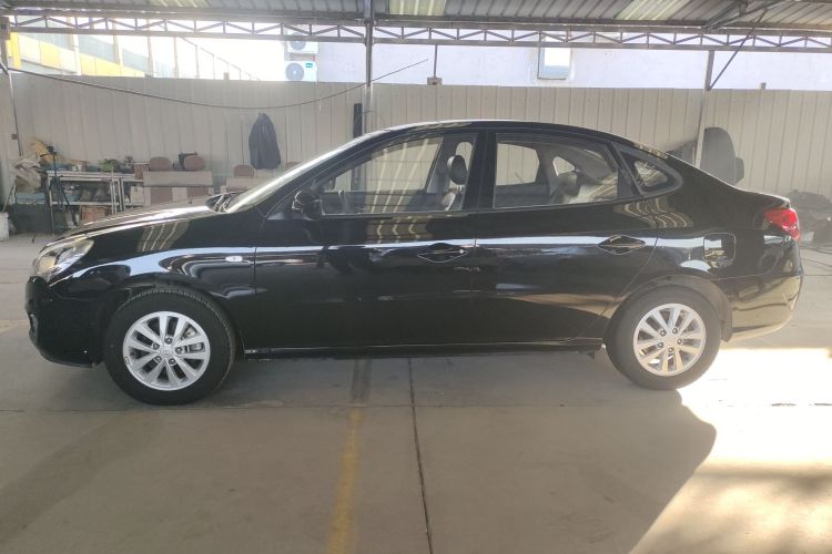 现代 悦动 2015款 1.6L 手动舒适型车身外观6003