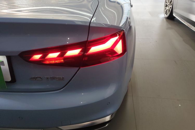 奥迪A5 2024款 Sportback 40 TFSI 时尚动感型车身外观9