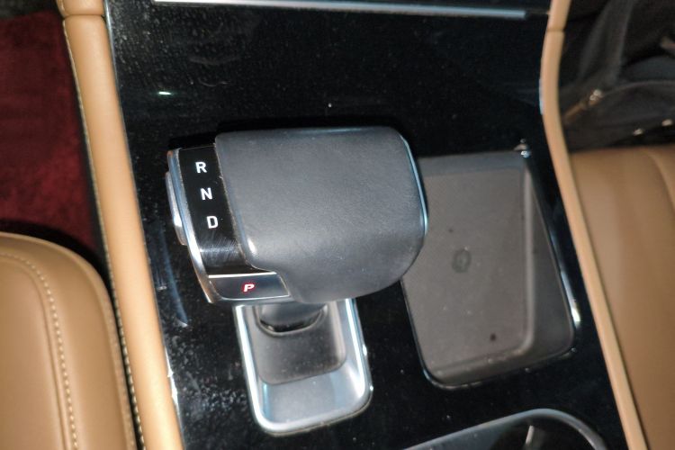 理想汽车 理想ONE 2020款 增程6座版中控内饰18