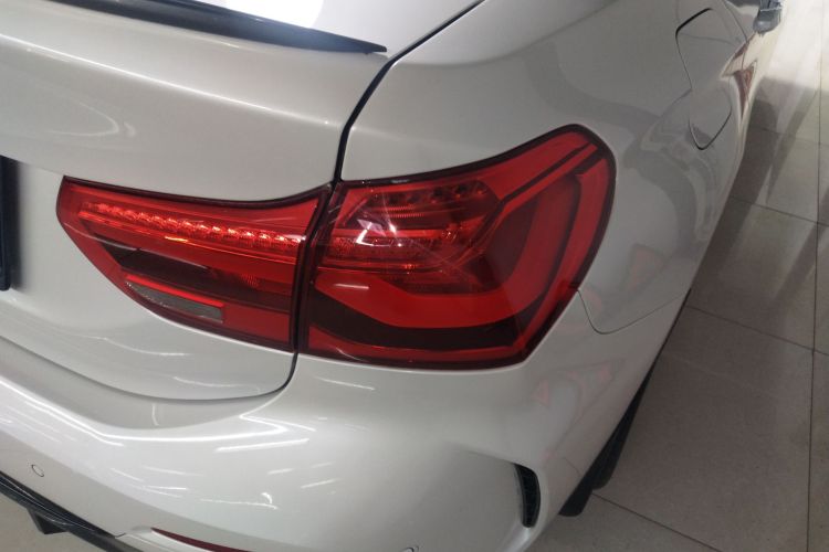 宝马1系 2021款 改款 120i M运动版车身外观6001