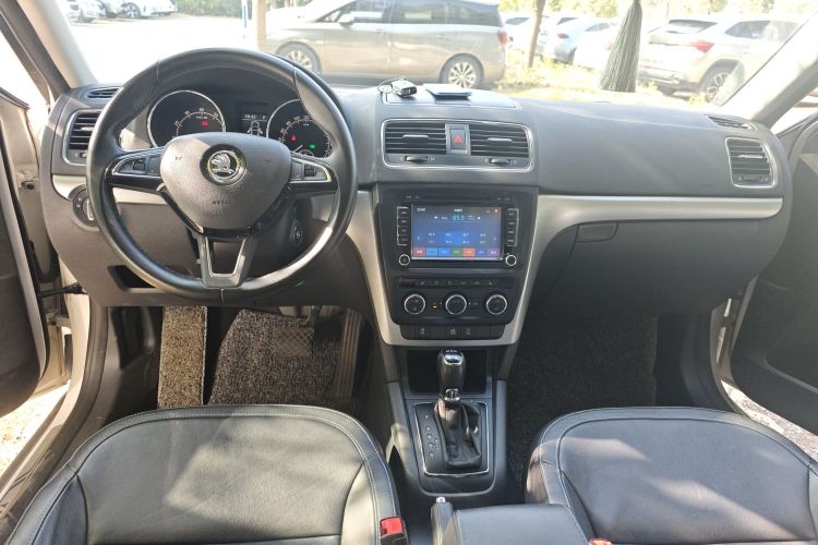 斯柯达 Yeti 2016款 1.8TSI DSG尊行版中控内饰12