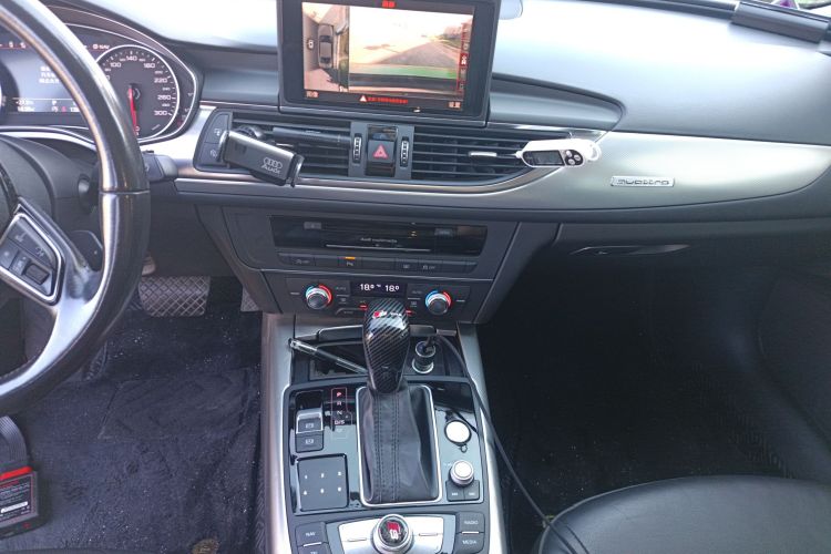 奥迪A6L 2017款 45 TFSI quattro 运动型中控内饰16