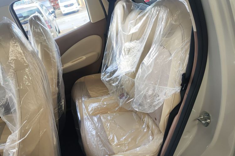 五菱汽车 宏光MINIEV 2025款 四门版 进阶款中控内饰21