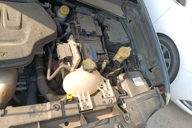 Jeep 自由侠 2016款 2.0L 自动四驱75周年致敬版局部细节9007