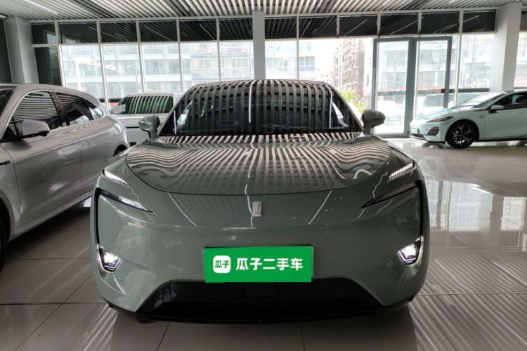 阿维塔11 2023款 鸿蒙 90度 后驱版车身外观2