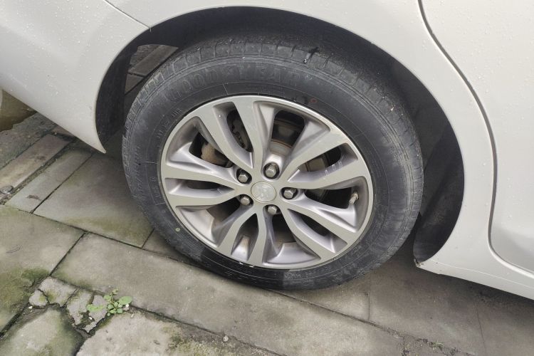 别克 英朗 2019款 18T 自动互联精英型 国VI车身外观6008