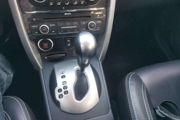 雷诺 科雷傲(进口) 2014款 改款 2.0L 两驱时尚版局部细节18