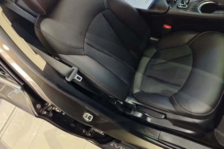 别克 昂科威 2015款 20T 两驱领先型局部细节41