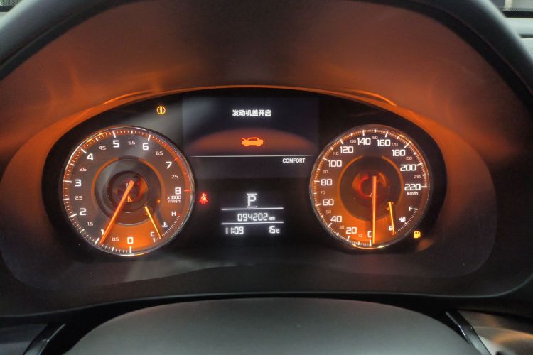 讴歌CDX 2016款 1.5T 两驱尊享版中控内饰14