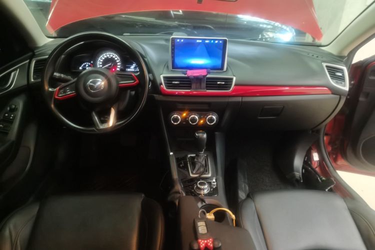 马自达3 昂克赛拉 2017款 三厢 1.5L 自动舒适型 国V中控内饰7002