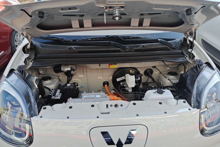 五菱汽车 宏光MINIEV 2025款 四门版 进阶款机舱底盘24